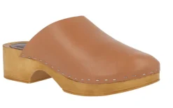 Zuecos de piel con tacón bajo y plataforma