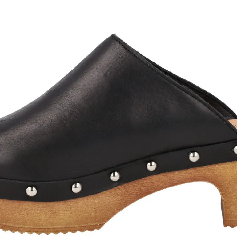 Zuecos de piel para mujer con tachas Help the trees