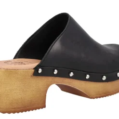 Zuecos de piel para mujer con tachas Help the trees