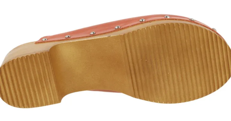 Zuecos de piel para mujer con tachas Help the trees