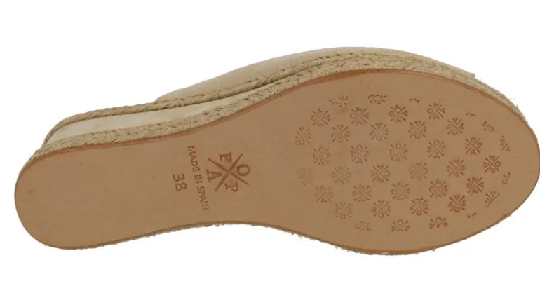 Zuecos de serraje beige metalizado Arenita Boreal