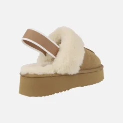 Zuecos de serraje color camel con ribete de pelo y plataforma