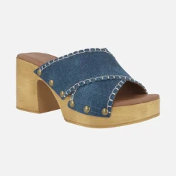 Zuecos de tacón en tejido denim con tachas